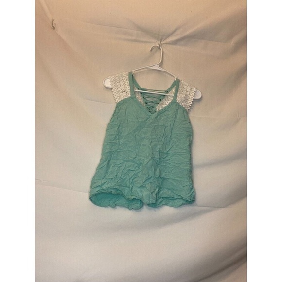 LULUMARI WOMENS JUNIORS SIZE SMALL GREEN SLEEVELESS TOP SHIRT LACE UP SEXY SWEET - Picture 1 of 2